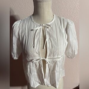 Wild Fable White Tie-Front Blouse.